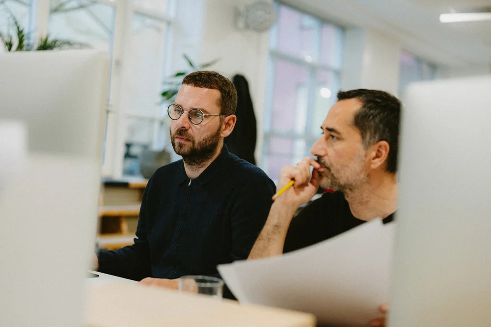 Adtomic-teamet arbejder på kontoret i København